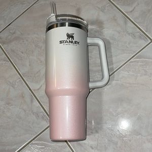 White and pink sparkle 40oz Stanley